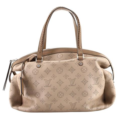 Louis Vuitton Mahina Leather Asteria 